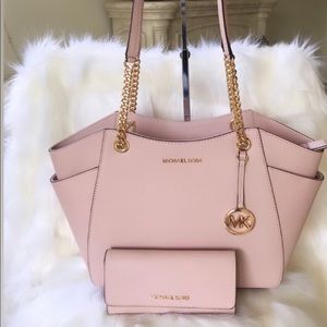 NWT ! michael kors jet set